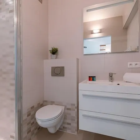 Huswell - Lovely, Sunny Flat Just Near The And The Sea Apartment